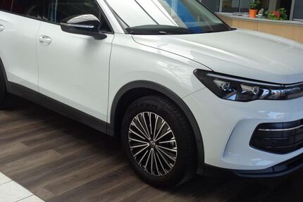 VW Tiguan 25.476 km 31.990 &euro; Malchow 17213