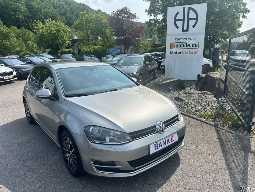 VW Golf 190.000 km 8.495 € Bestwig-Nuttlar 59909