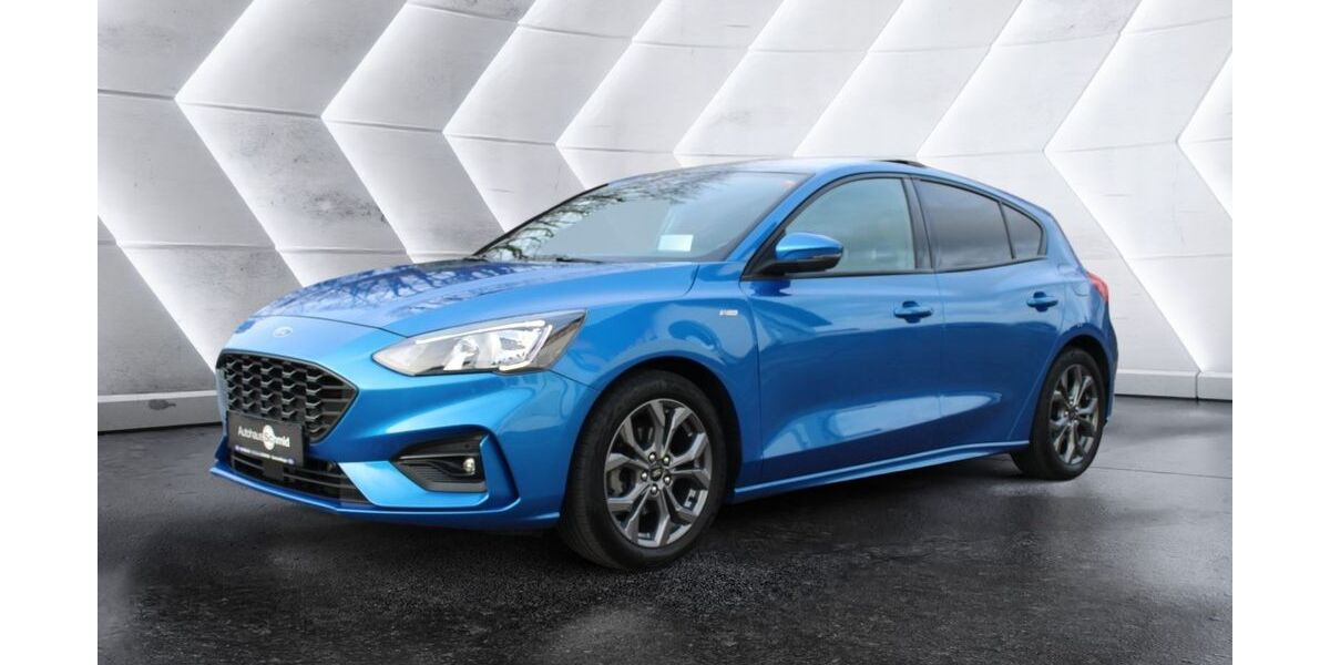 Ford Focus 59.000 km 15.900 &euro; Waldkirch 79183