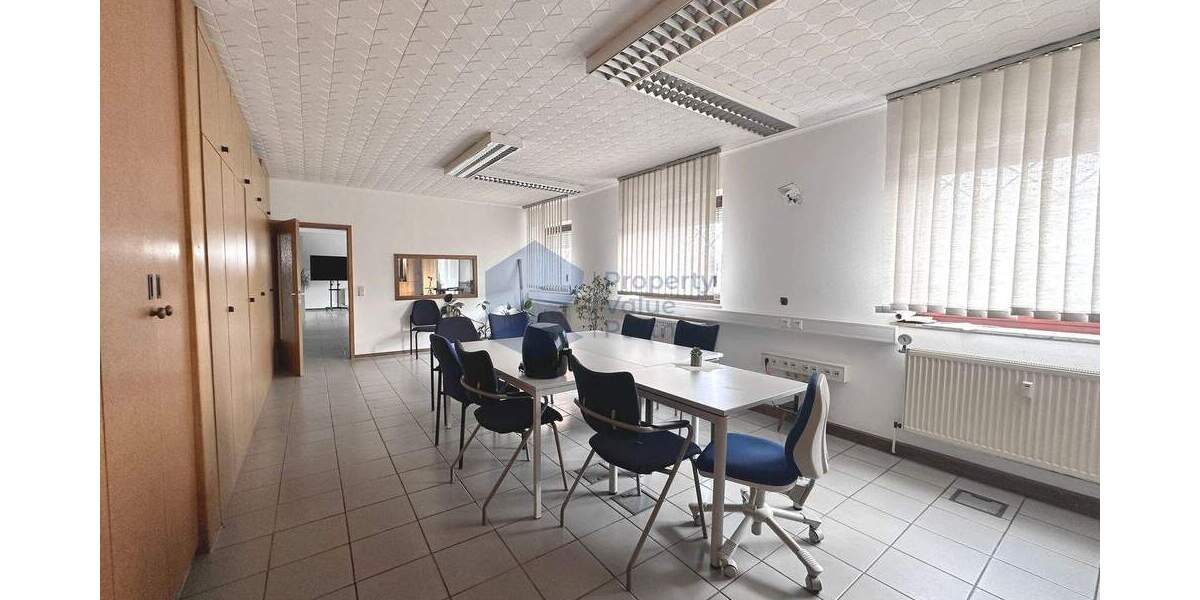 Gewerbeobjekt Garbsen Berenbostel - 3 Zimmer, 110 m&sup2;, 1.090&euro; | Angebot:25193411