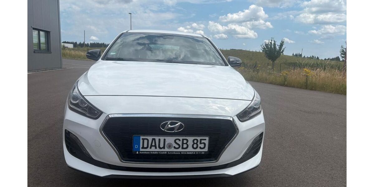 Hyundai i30 28.000 km 15.999 &euro; Dreis-Brück 54552