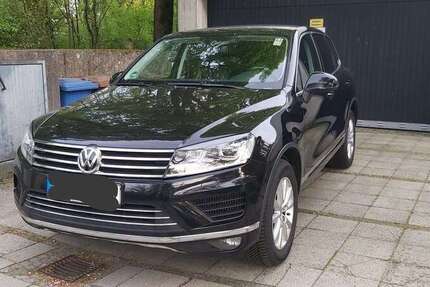 VW Touareg 130.000 km 24.900 € München 81477
