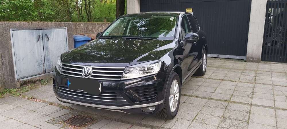 VW Touareg 130.000 km 24.900 € München 81477