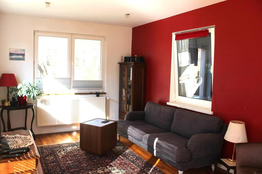 Schöne, Wohnung mit Terrasse und Garten