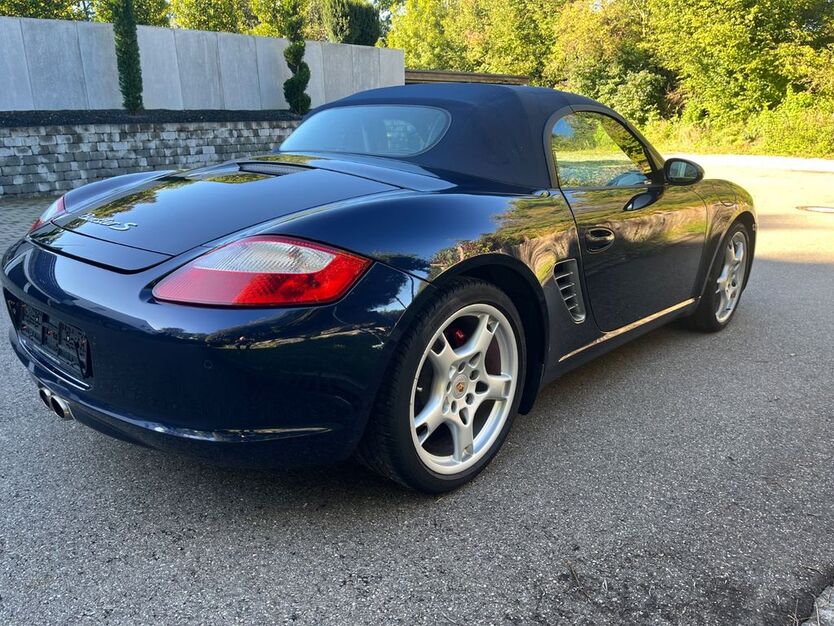 Porsche Boxster 107.500 km 26.900 € Ravensburg 88212