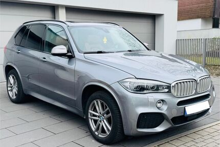BMW X5 M50