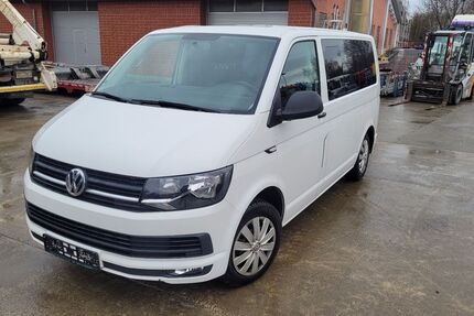 VW T6 Multivan 128.300 km 21.500 &euro; Langelsheim 38685