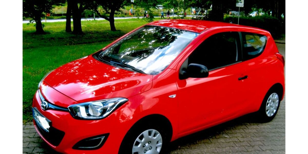 Hyundai i20 43.500 km 4.700 &euro; Berlin 12277