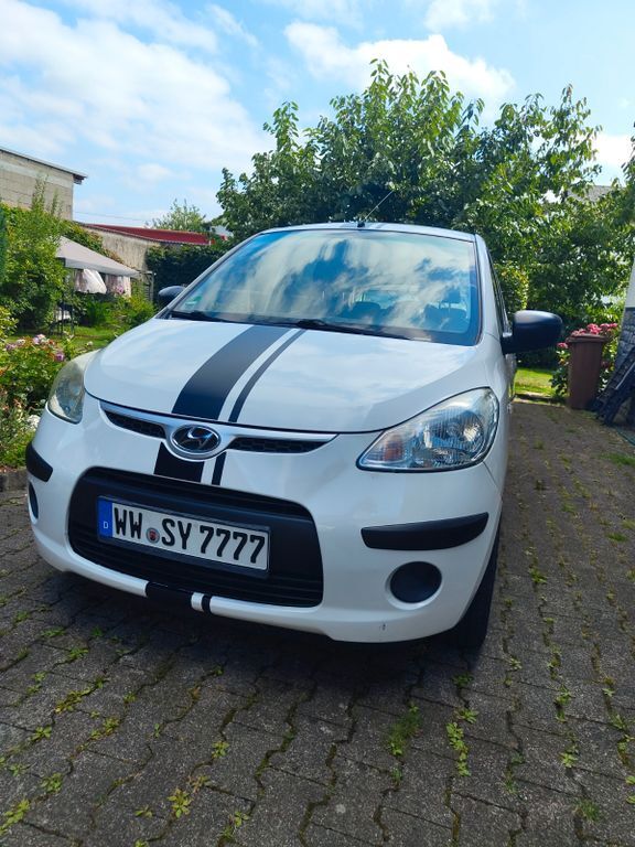 i10