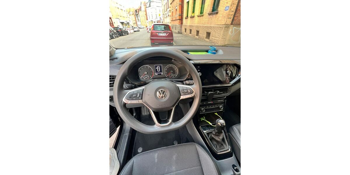 VW T-Cross 35.500 km 16.100 &euro; Stuttgart 70186