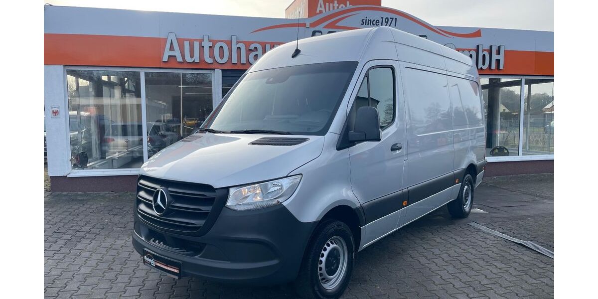 Mercedes-Benz Sprinter 235.895 km 20.950 &euro; Berlin 12357
