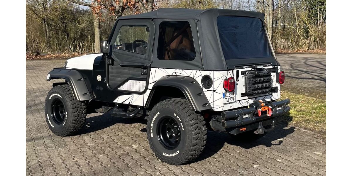 Jeep Wrangler 168.000 km 22.000 &euro; Zell 67308