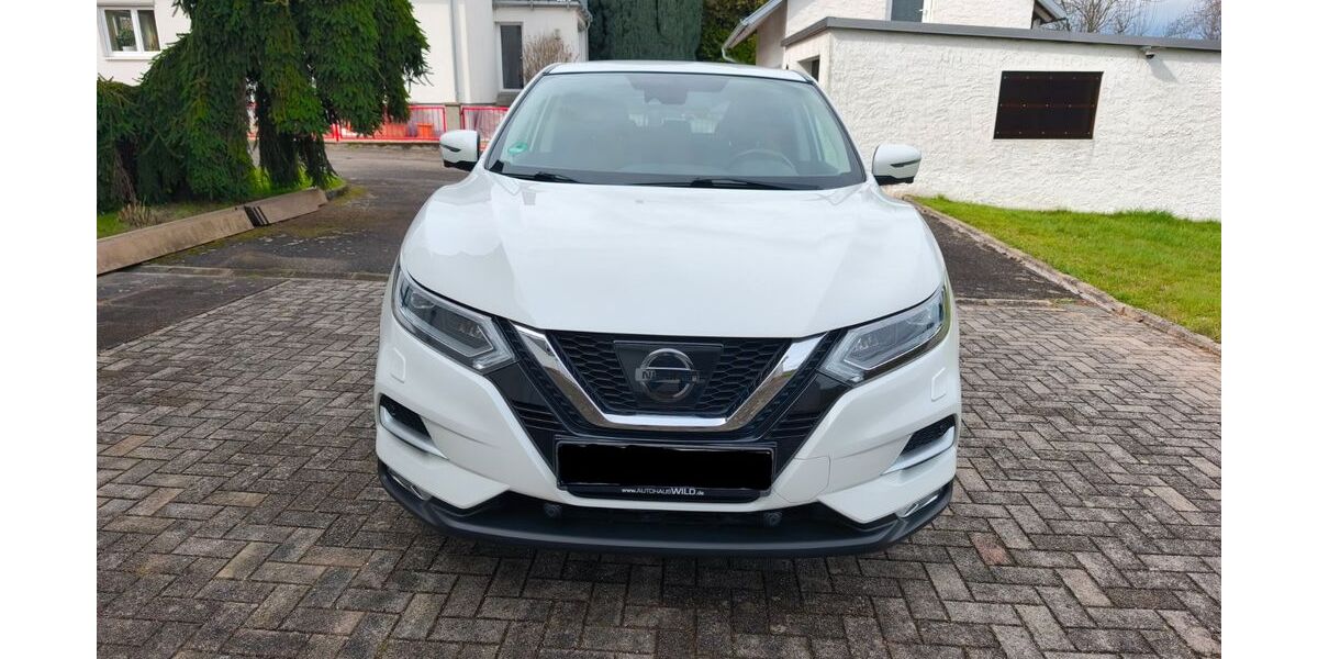 Nissan Qashqai 72.000 km 14.700 &euro; Kuppenheim 76456