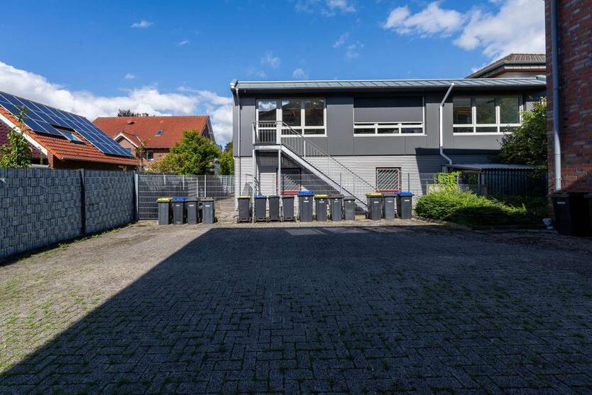 Moderne ca. 140 m² große Bürofläche in verkehrsgünstiger Lage von Südkirchen zimmer