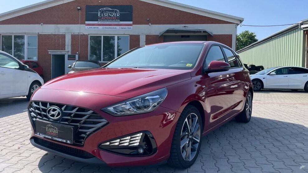 i30