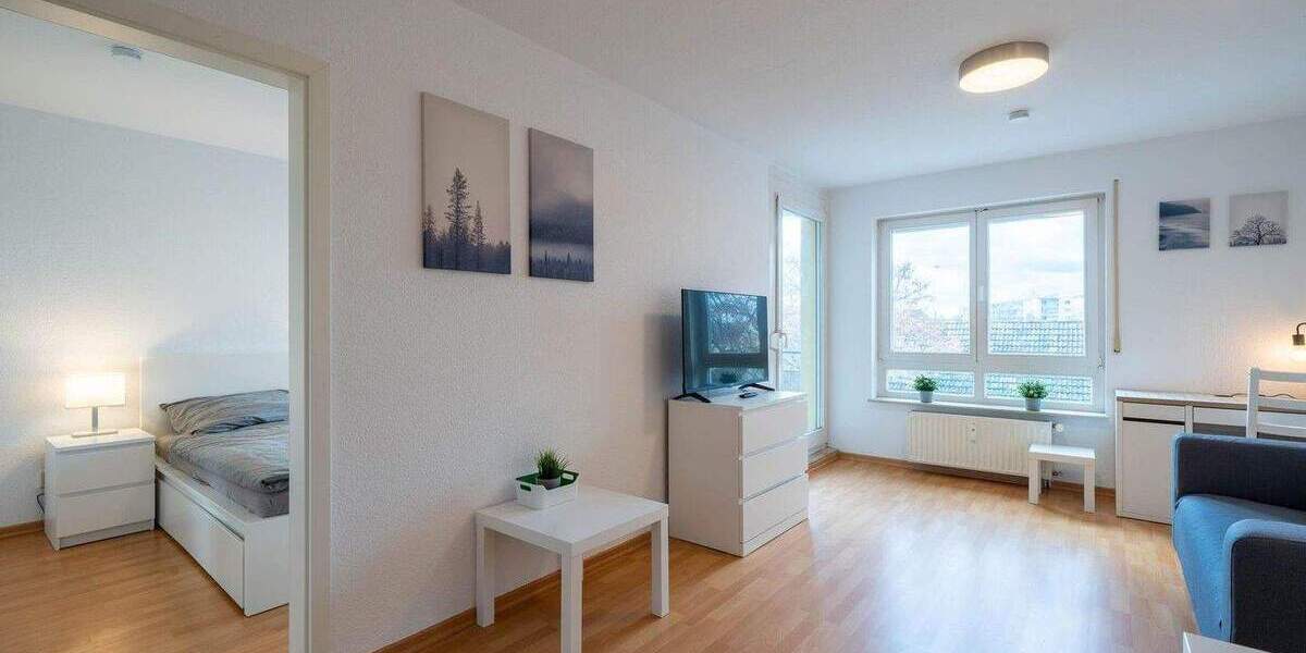 Top geschnitten, ruhig und zentral mit Balkon, mit EB-Küche 2 zimmer
