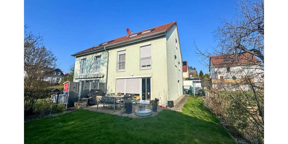 Einfamilienhaus Eschborn - 5 Zimmer, 161 m&sup2;, 2.500&euro; | Angebot:25436861