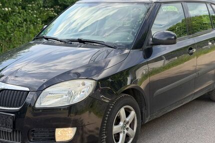 Skoda Fabia 288.000 km 750 &euro; Strassberg 72479