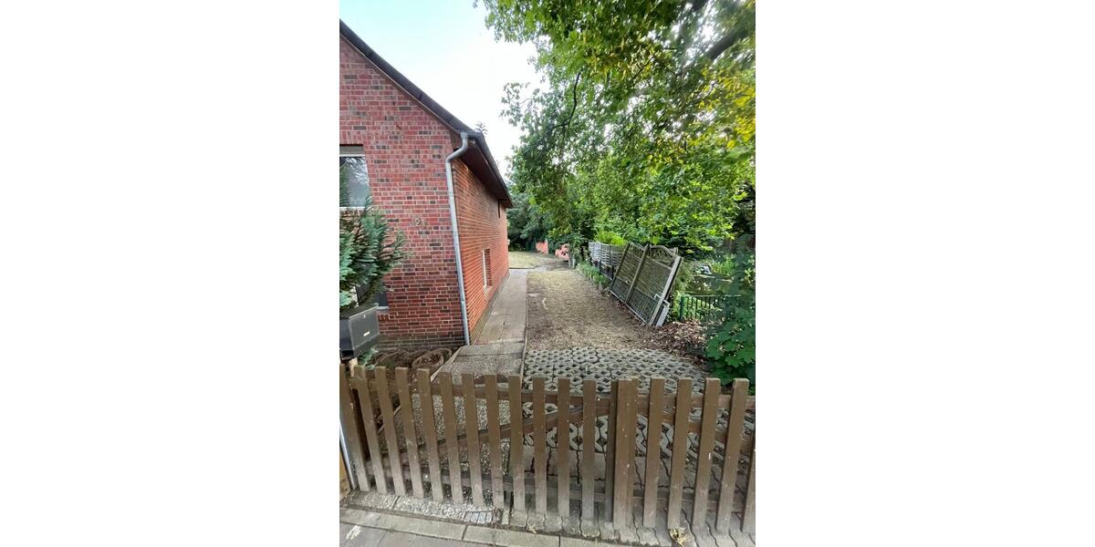 Einfamilienhaus Boffzen - 8 Zimmer, 1.000 m&sup2;, 129.000&euro; | Angebot:26416224