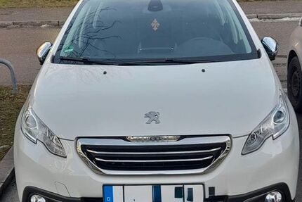 Peugeot 2008 82.000 km 11.500 &euro; München 81249