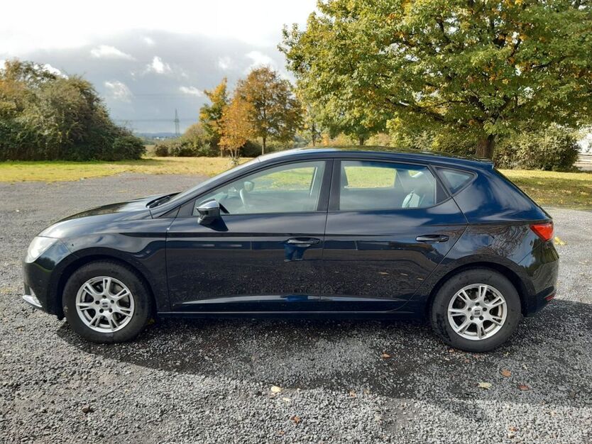 Seat Leon 100.124 km 8.200 € Halsenbach 56283