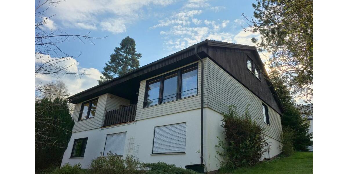 Einfamilienhaus Bad Berleburg - 7 Zimmer, 180 m&sup2;, 330.000&euro; | Angebot:26476166