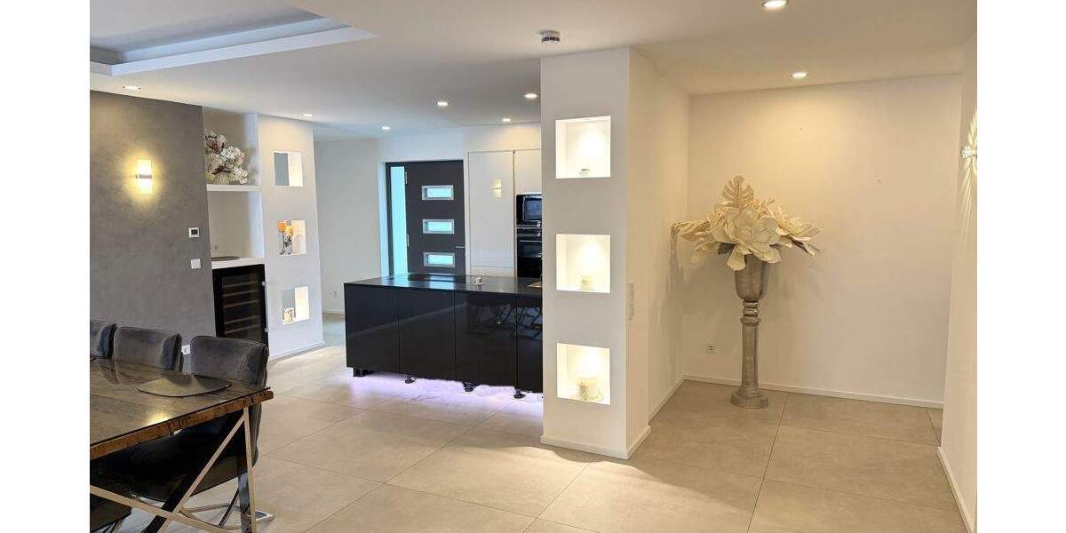 Etagenwohnung Worms Innenstadt - 4 Zimmer, 135 m&sup2;, 1.490&euro; | Angebot:25360545