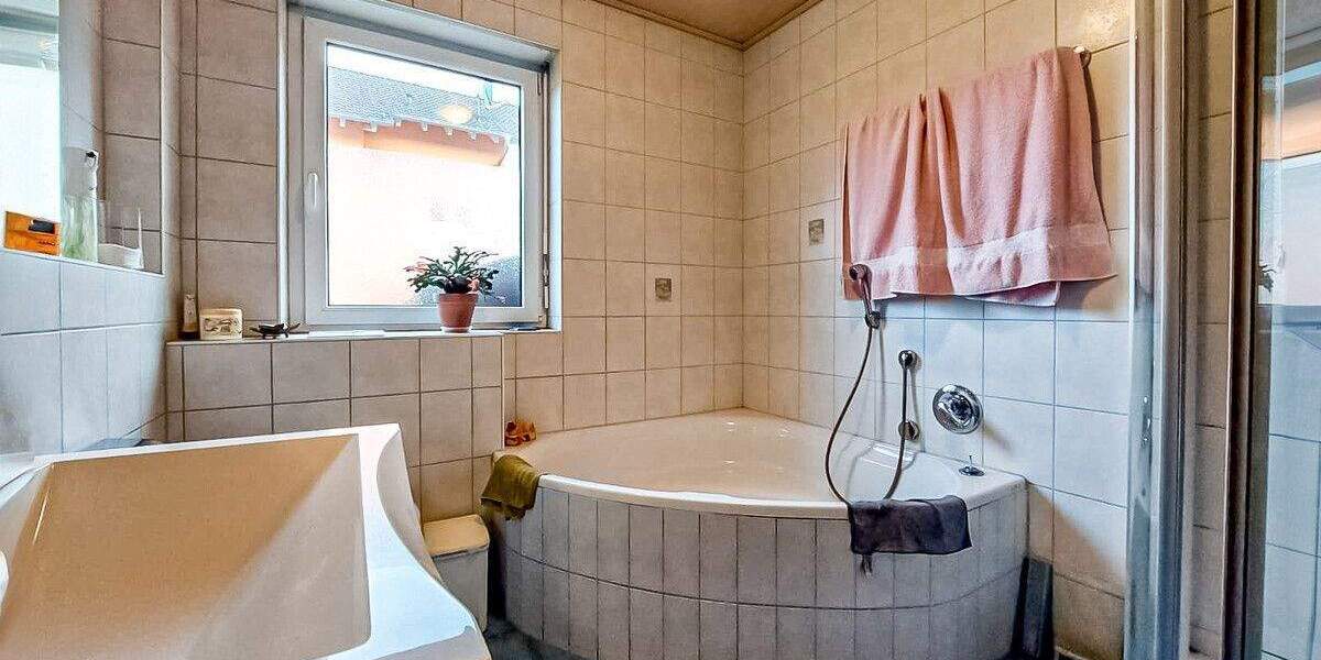 Mehrfamilienhaus, Wohnhaus Gengenbach Bermersbach - 7 Zimmer, 164 m&sup2;, 599.000&euro; | Angebot:25096005