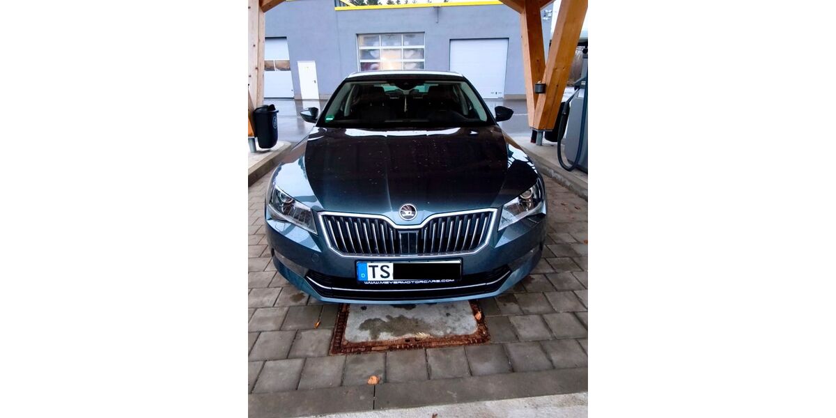 Skoda Superb 90.400 km 14.900 &euro; Traunstein 83278