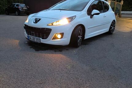 Peugeot 207 149.000 km 3.150 &euro; Hagen 58099