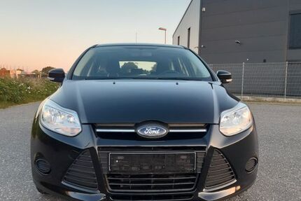 Ford Focus 126.500 km 4.900 &euro; Beckdorf 21643