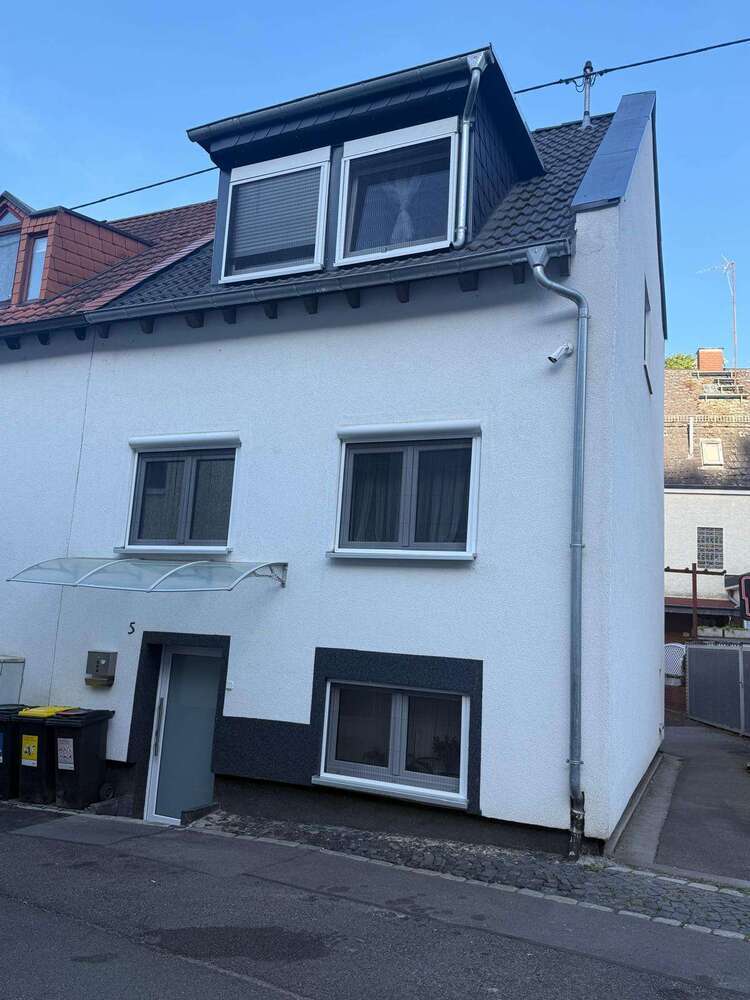 Wohnung zum Kaufen in Wiesbaden 530.000 € 180 m²