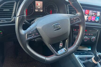 Seat Leon 26.500 km 13.250 € Drei Gleichen 99869