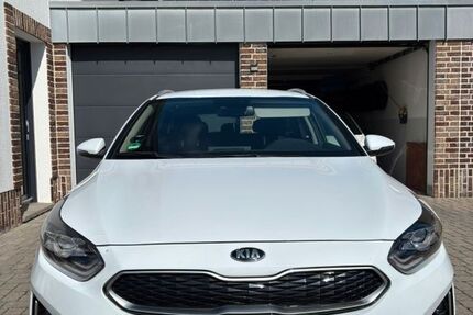 Kia ceed Sportswagon 89.000 km 15.800 &euro; Jüchen-Holz 41363