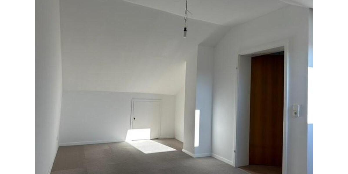 Reihenhaus Magstadt - 5 Zimmer, 139 m&sup2;, 1.600&euro; | Angebot:25181792