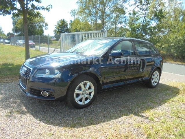 Audi A3 195.000 km 7.490 € Achim 28832