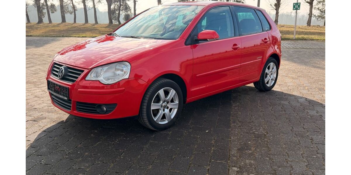 VW Polo 124.500 km 5.299 &euro; Grävenwiesbach 61279