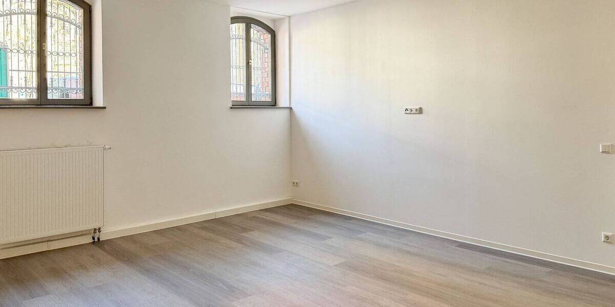 Etagenwohnung Brandenburg an der Havel Neustadt - 3 Zimmer, 120 m&sup2;, 1.200&euro; | Angebot:26857093
