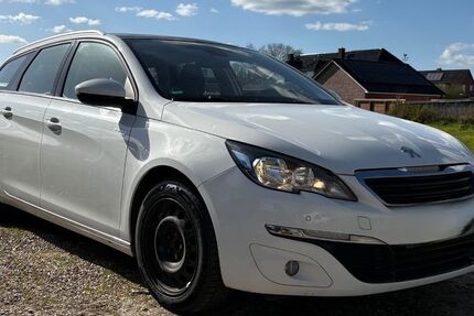 Peugeot 308 218.000 km 5.900 &euro; Steinbergkirche 24972