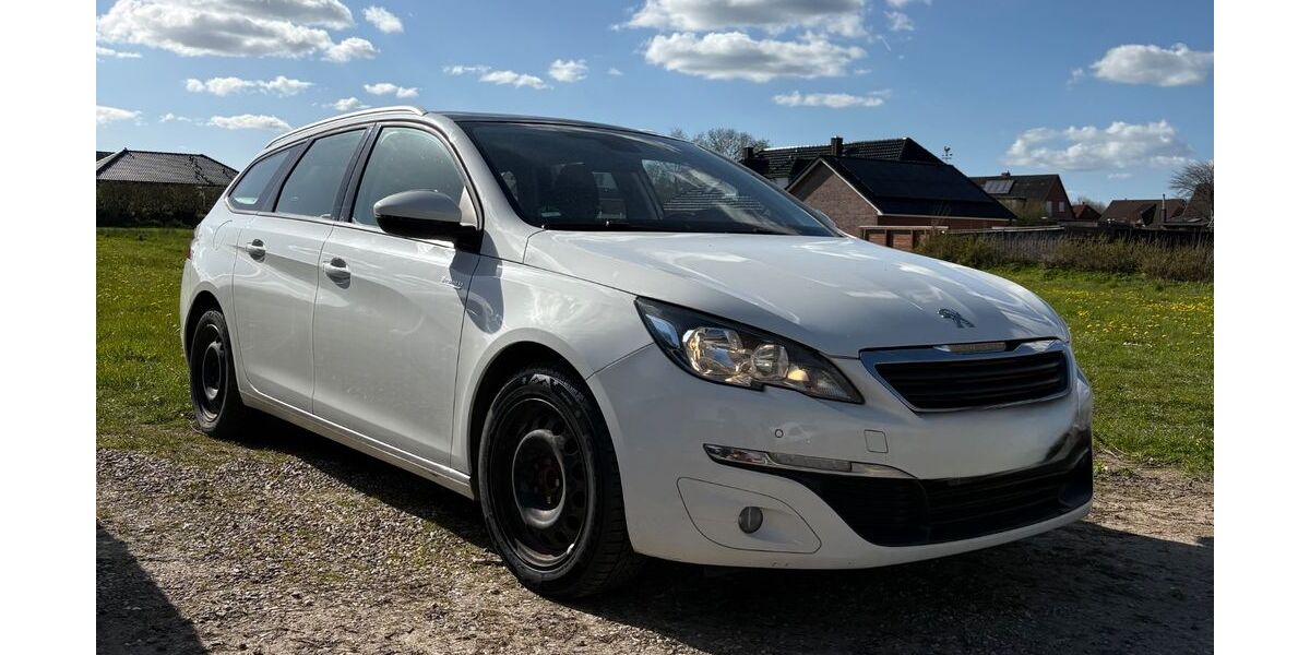 Peugeot 308 218.000 km 5.900 &euro; Steinbergkirche 24972