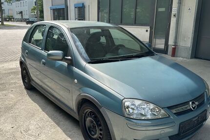 Opel Corsa 145.000 km 2.300 &euro; München 80935