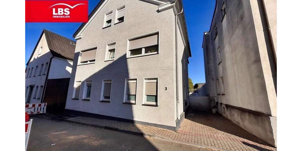 Preissenkung! Wohnung (Erdgeschoss) im Zentrum von Neheim zu verkaufen 5 zimmer