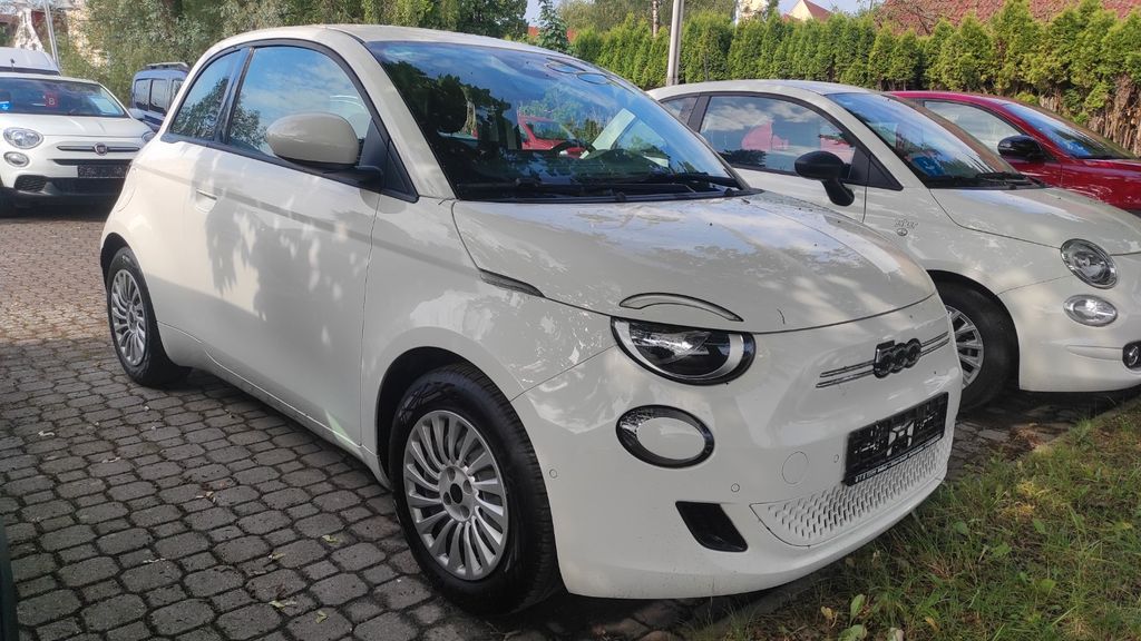 Fiat 500e 18.960 km 23.650 &euro; Gersthofen/Batzenhofen 86368