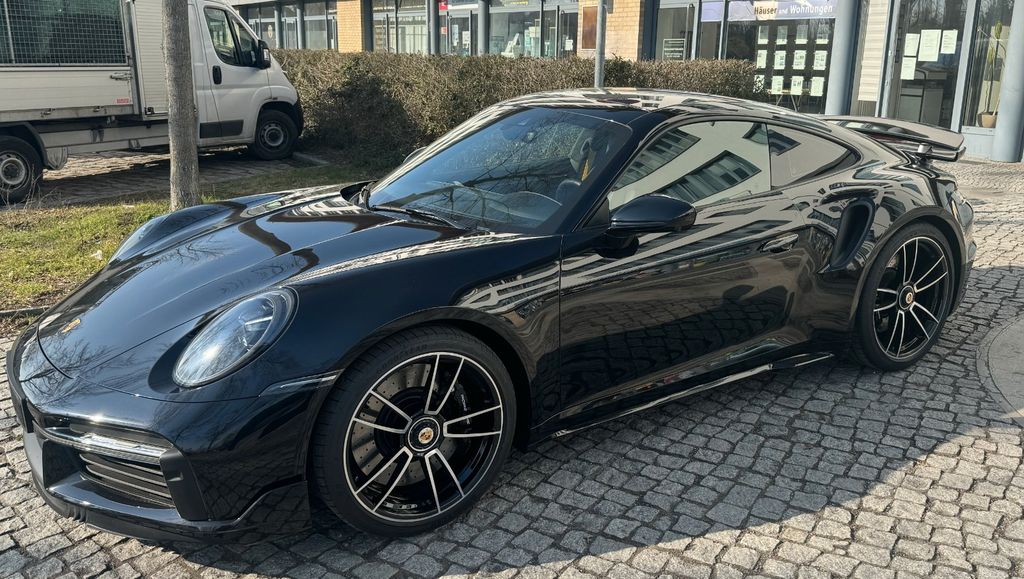 Porsche 992 7.500 km 189.500 &euro; Potsdam 14476