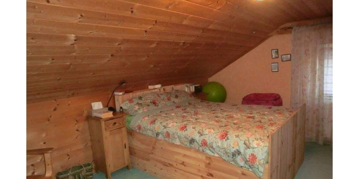 Mehrfamilienhaus, Wohnhaus Niederwerrn - 9 Zimmer, 240 m&sup2;, 430.000&euro; | Angebot:25909016