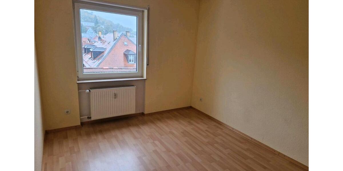 Etagenwohnung Landstuhl - 2 Zimmer, 55 m&sup2;, 770&euro; | Angebot:26394069
