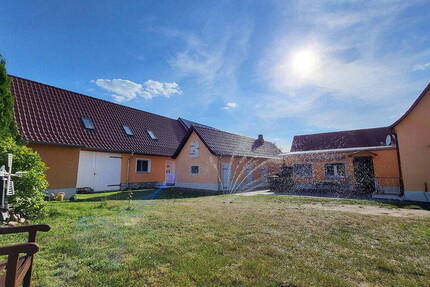 Haus mit Einliegerwohnung und Scheune 6 zimmer