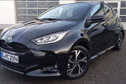 Toyota Yaris 1.750 km 27.390 &euro; Berlin 13403
