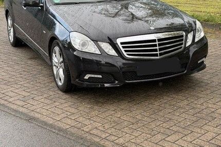 Mercedes-Benz 220 255.000 km 10.500 &euro; Hude 27798