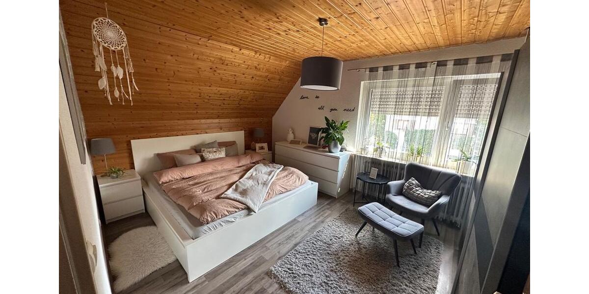 Dachgeschoßwohnung Villingen-Schwenningen Schwenningen - 4 Zimmer, 72 m&sup2;, 185.000&euro; | Angebot:26373546